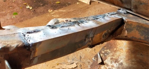 Capture 49.JPG (76.71 Kio) Vu 1230 fois une première cornière intérieur