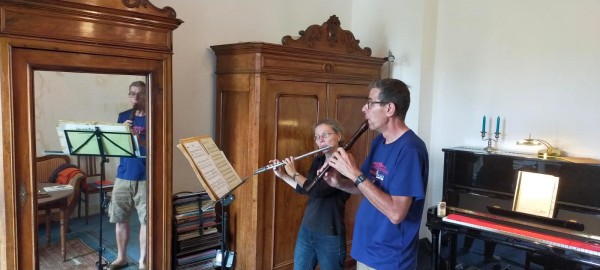 WhatsApp Image 2022-06-26 at 11.23.09.jpeg (143.88 Kio) Vu 1273 fois Duo de flûte avec Elisabeth, épouse de Roland