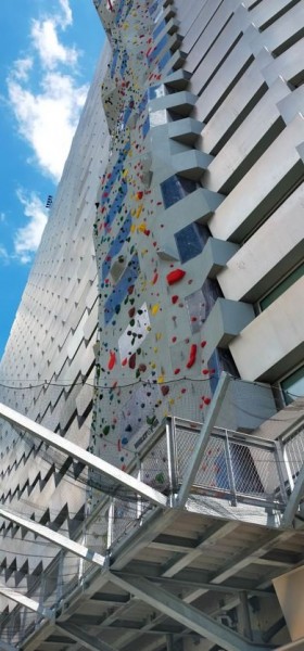 Capture 19.JPG (88.85 Kio) Vu 2245 fois Mais aussi mur d'escalade.