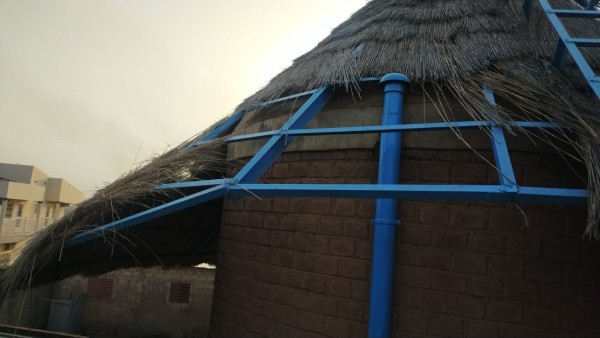 WhatsApp Image 2023-11-16 à 07.58.29_cf42ed2e.jpg (178.13 Kio) Vu 3783 fois Quelques zones ont été arrachées par le vent. Donc a reprendre et renforcer