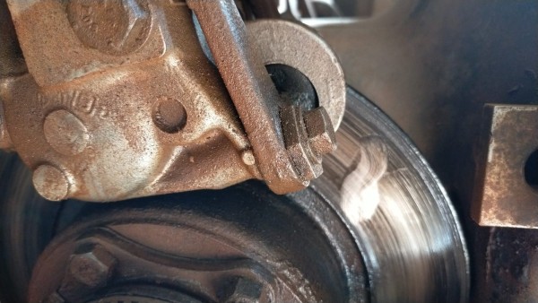 WhatsApp Image 2023-11-16 à 10.06.49_775a2b8e.jpg (260.44 Kio) Vu 3771 fois ce soir, la 2CV est sur roue, lavée, prête pour de de nouvelles aventures