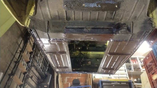 WhatsApp Image 2024-04-04 à 16.56.10_300ec217.jpg (239.67 Kio) Vu 6006 fois caisse vue de dessous