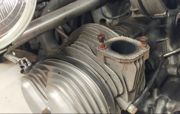 Capture 95.JPG (57.41 Kio) Vu 5049 fois sortie de la pipe d'échappement (coté droit uniquement)