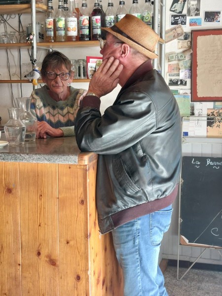 WhatsApp Image 2024-09-10 à 14.36.26_5e08efde.jpg (223.1 Kio) Vu 3212 fois Paulo, toujours en train de draguer