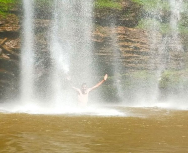 Capture 112.JPG (89.82 Kio) Vu 4428 fois douche un peu violente, mais bien rafraichissante