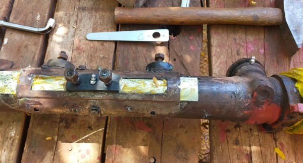 Capture 158.JPG (204.35 Kio) Vu 2331 fois J'ai fini le montage.<br />Il reste à finir les serrages, et le montage réglage du poussoir.<br />Ce sera pour demain.