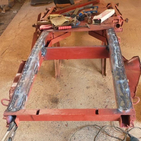 Capture 167.JPG (142.54 Kio) Vu 2147 fois les 2 sont soudées.