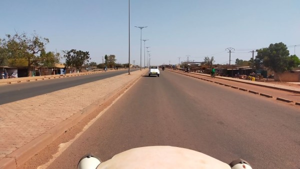 et en route pour Loumbila à 25 km au nord-est de Ouagadougou.
