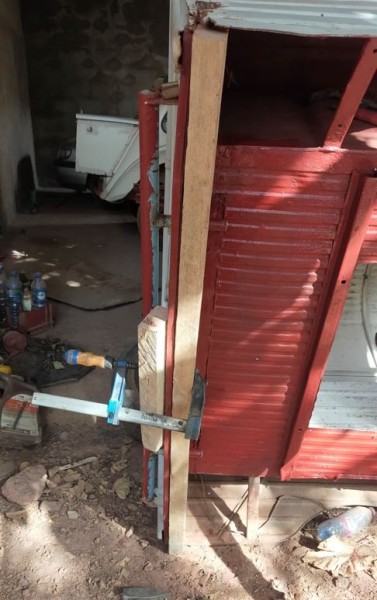 Capture 297.JPG (75.16 Kio) Vu 2243 fois redressage de la jupe arrière qui étaient bien galbée.