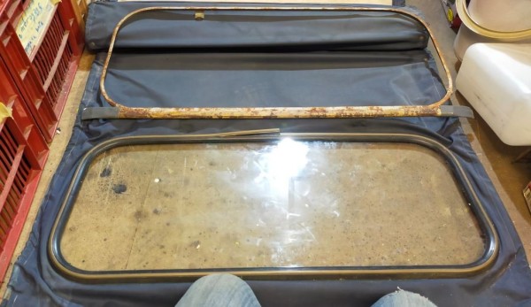 Capture 120.JPG (105.29 Kio) Vu 1967 fois vitre remonté.