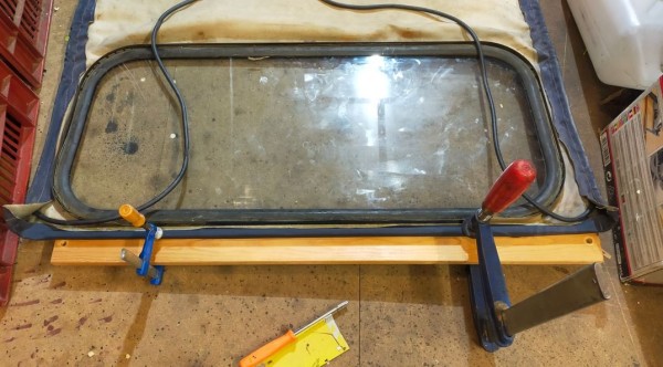 Capture 125.JPG (133.98 Kio) Vu 1957 fois après avoir coupé à 6 cm, j'ai collé la barre métallique.