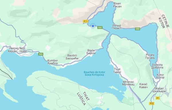 C'est autour de la bouche de Kotor que je vais passer la nuit