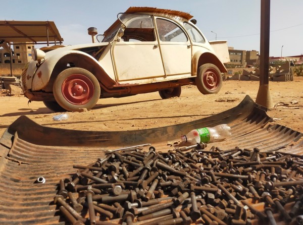 Petit tour l'après midi afin de trouver les boulons qui vont bien pour la fixation des flectors du pont.